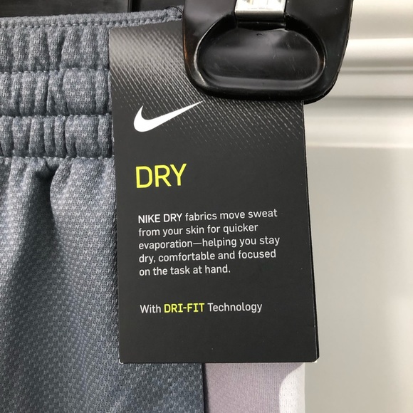 NWT Nike Elite youth basketball shorts - Picture 3 of 10